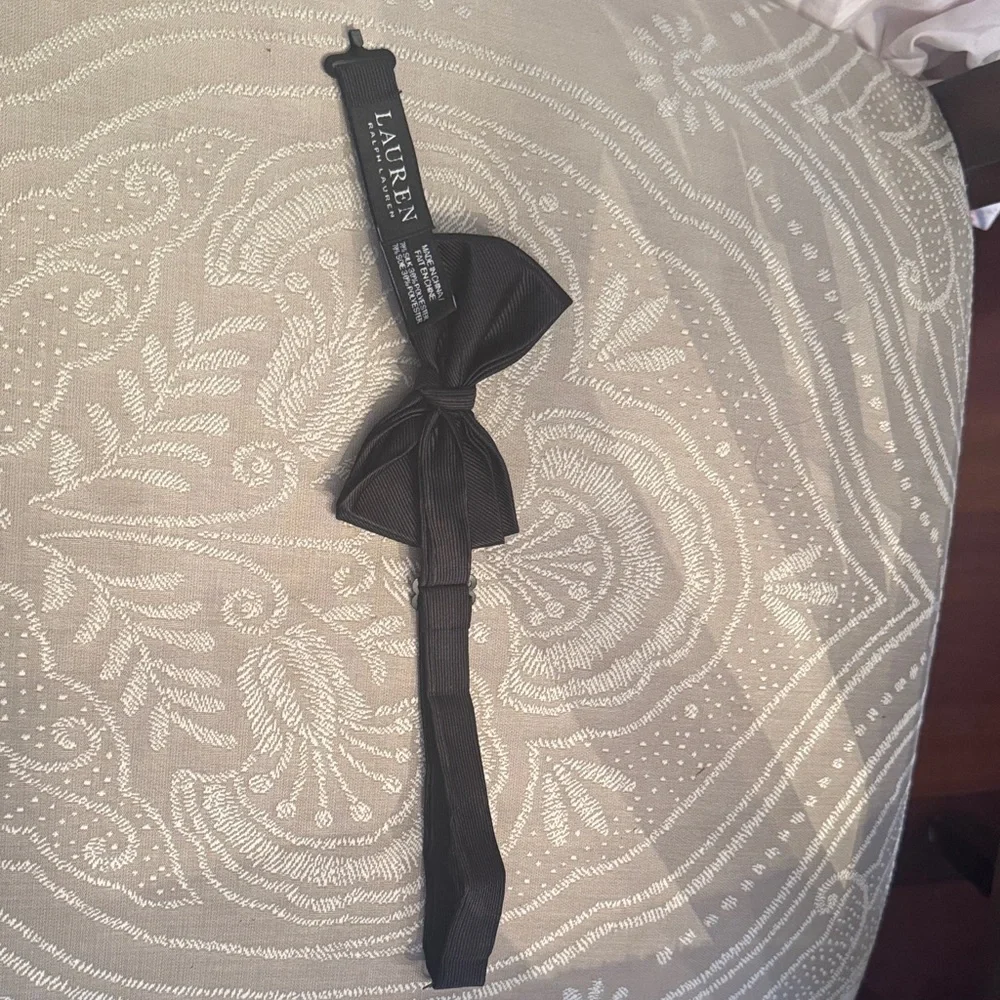 Elegant Boys Black Bow Tie